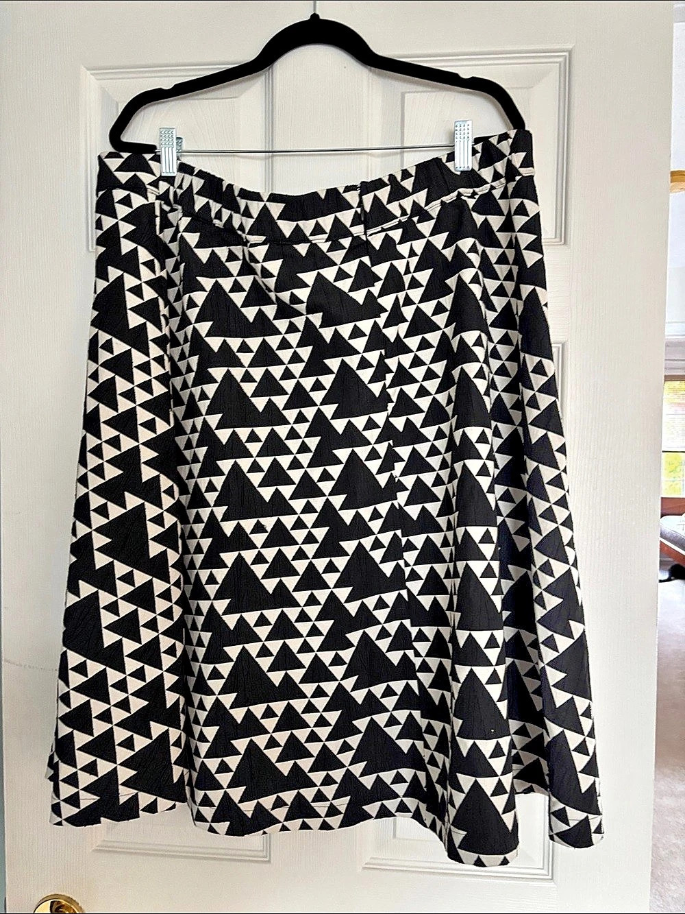 ELOQUII Geometric A-Line Skirt in Black & White Size 20 Like New